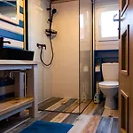 New 5 With Infinity-pool By Interhome *