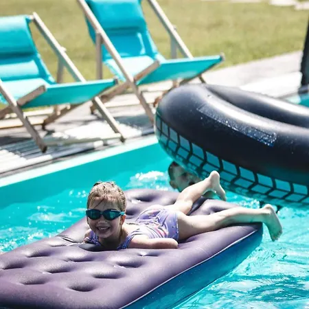 New 5 With Infinity-pool By Interhome *