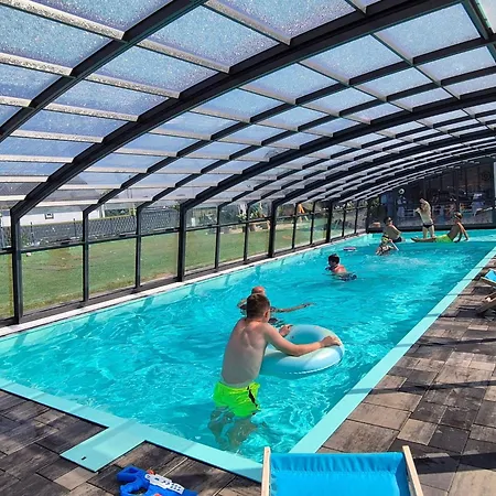 Nyaraló New 5 With Infinity-pool By Interhome *