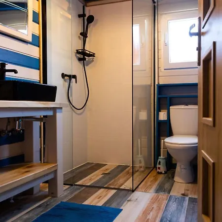 New 5 With Infinity-pool By Interhome *