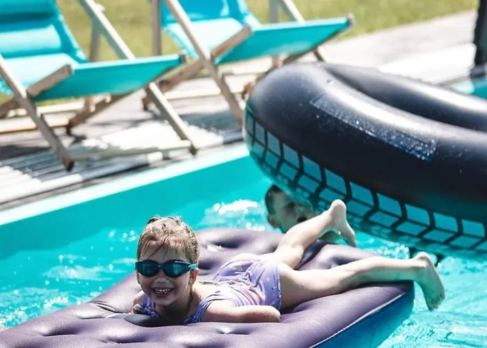 New 5 Mit Infinity-pool By Interhome *