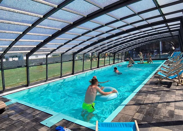 Nyaraló New 5 With Infinity-pool By Interhome *