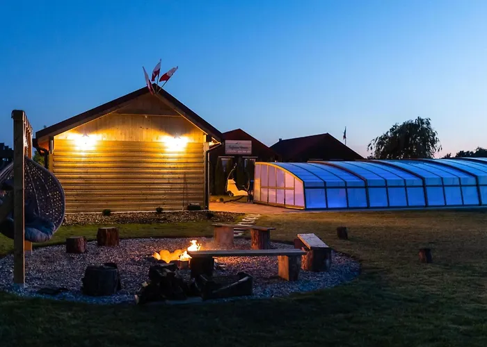 New 5 Mit Infinity-pool By Interhome *